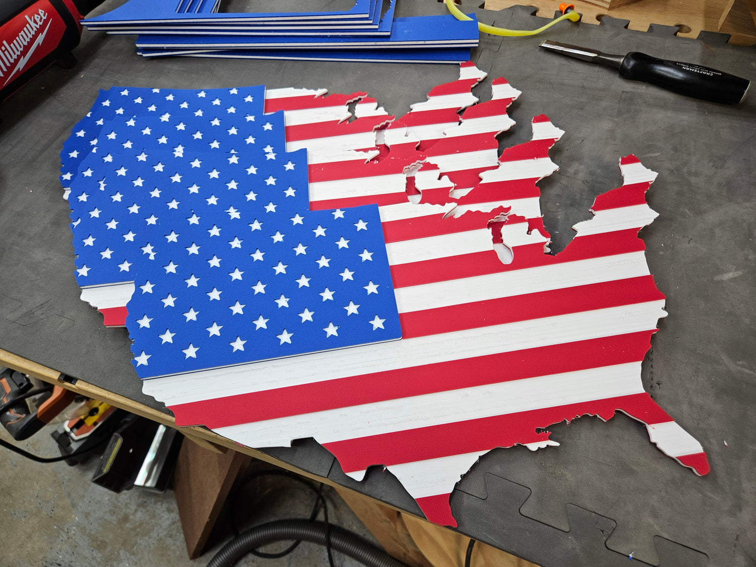 USA Flag Sign – Layered HDPE (19.3" × 11.8")