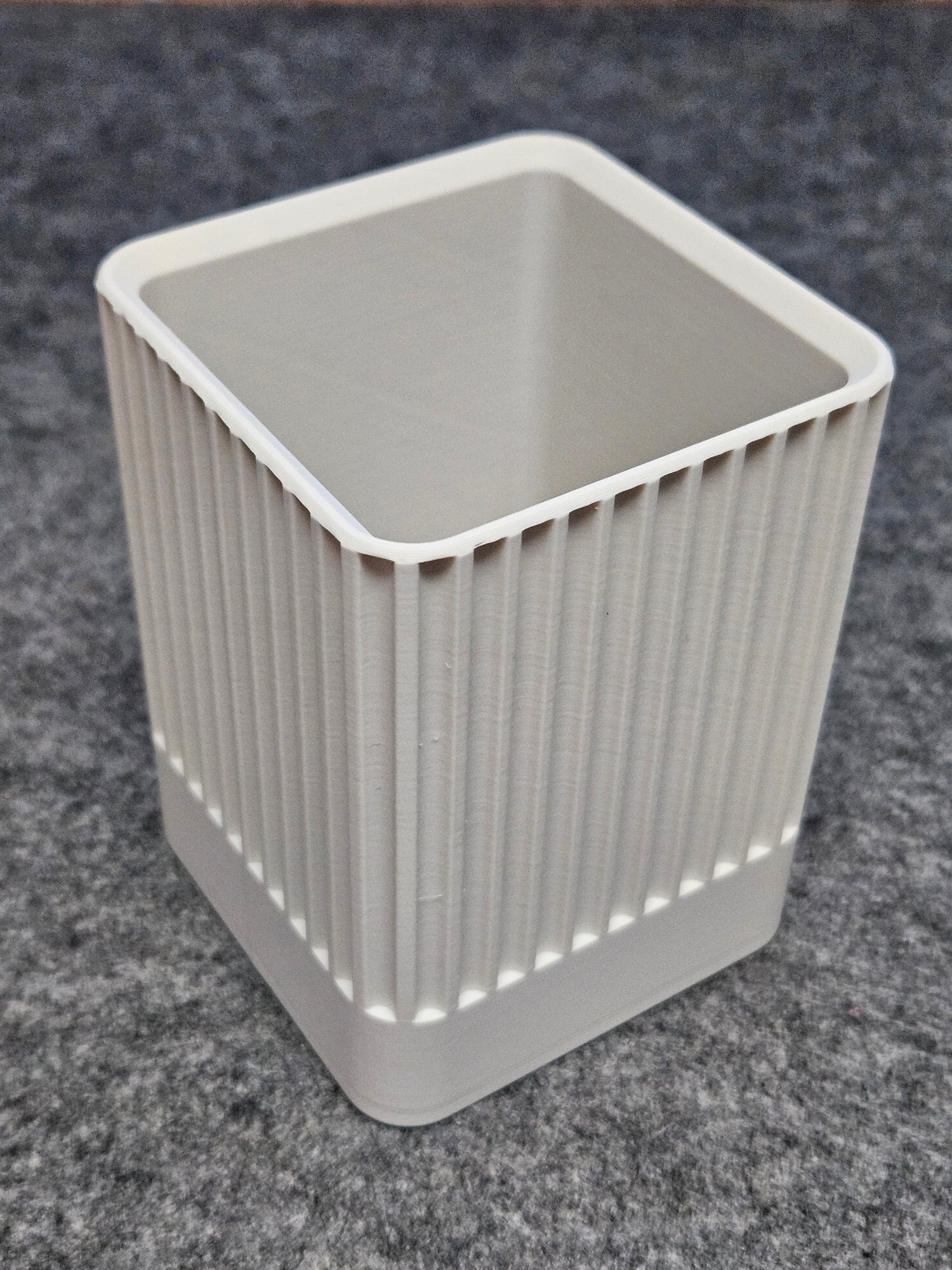 Pen Holder- Scalloped Square