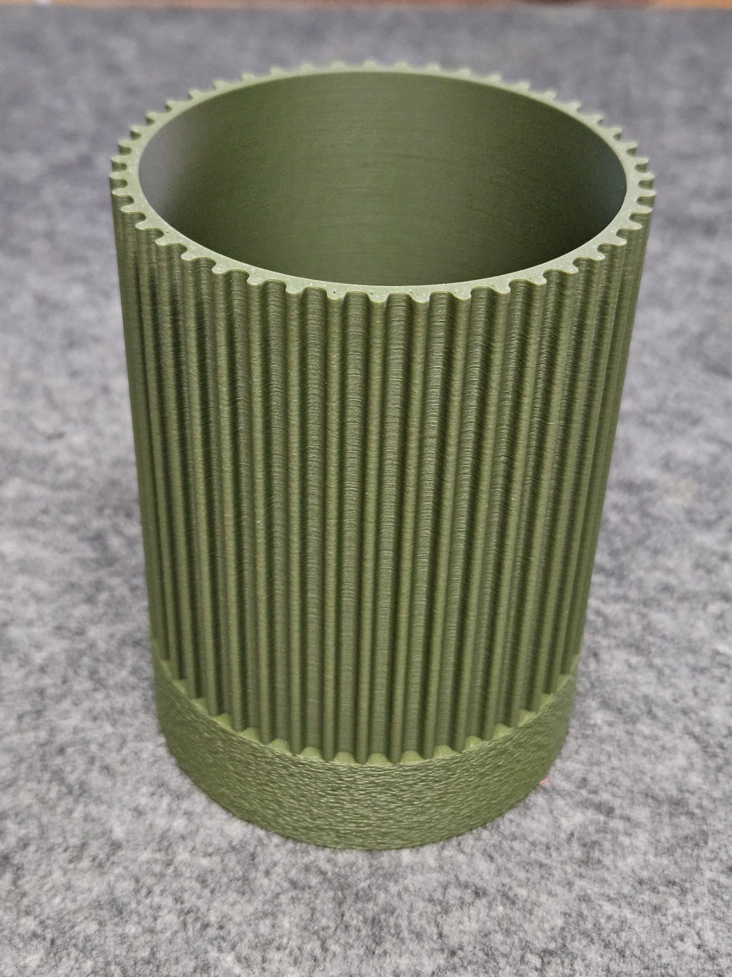 Pen Holder- Scalloped Round