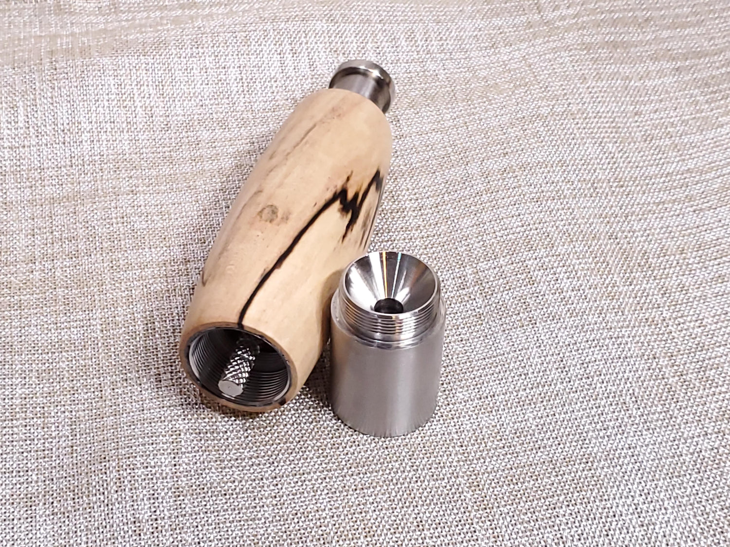 Press & Grind Mill/Grinder for salt or pepper image 1