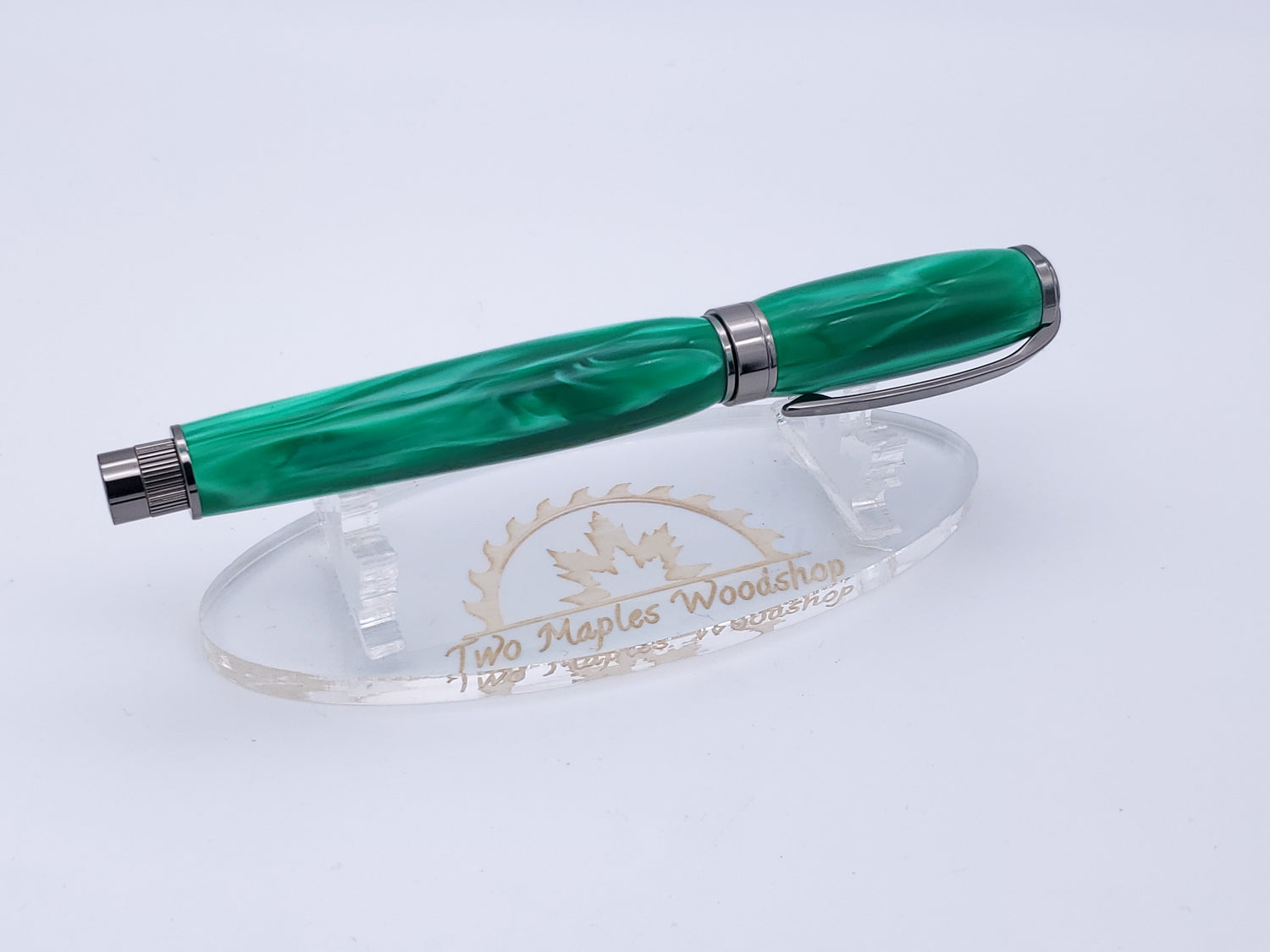 Green Shimmer Fountain Pen with Magnetic Cap image 2