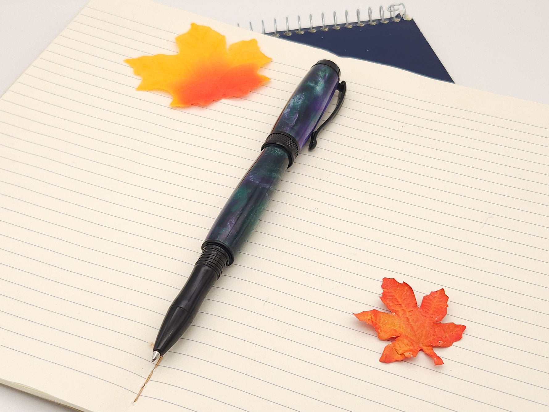 Grape Vines Diamond Knurl Black Chrome Rollerball Pen image 0
