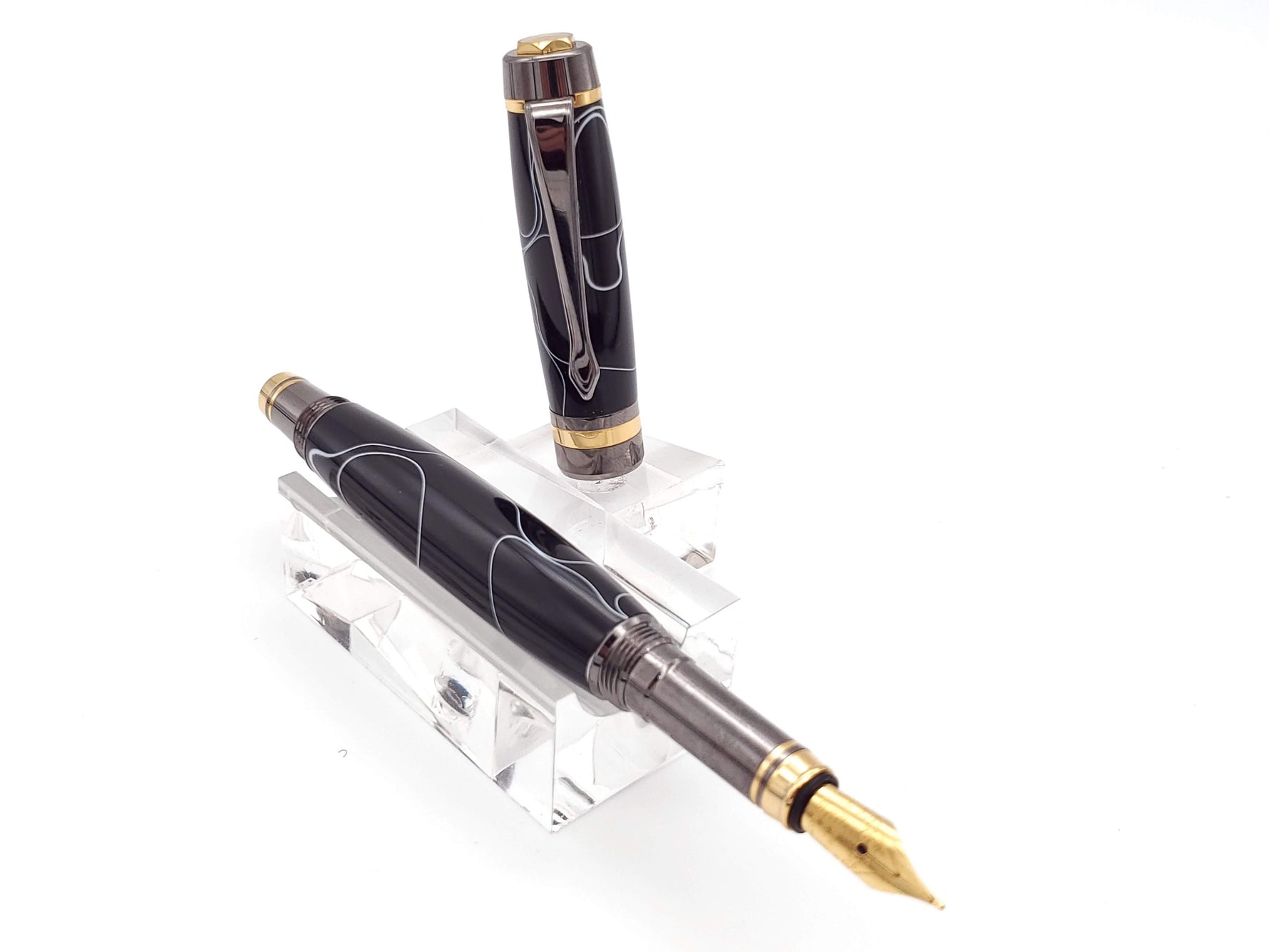Classic Elite2 24k Gold & Gun Metal Fountain Pen image 7