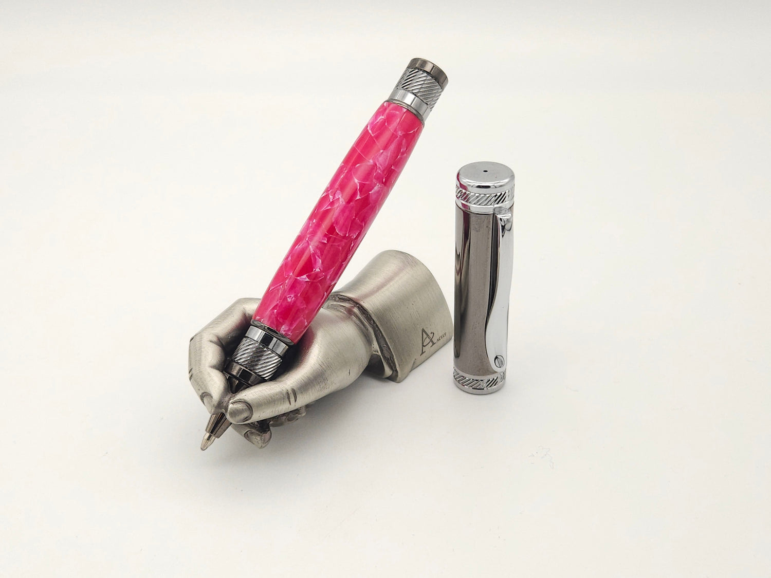 Hot Pink Crush Magnetic MP208 Ballpoint Pen image 1