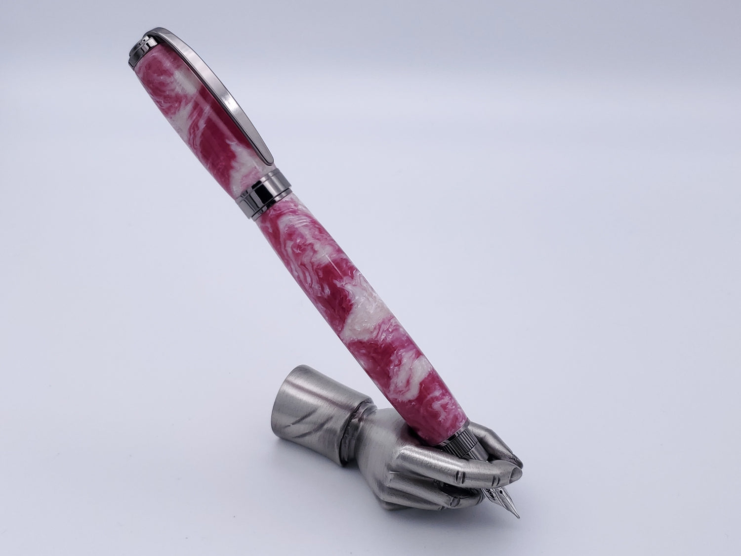 Pink Ginger Fountain Pen with Magnetic Cap image 2