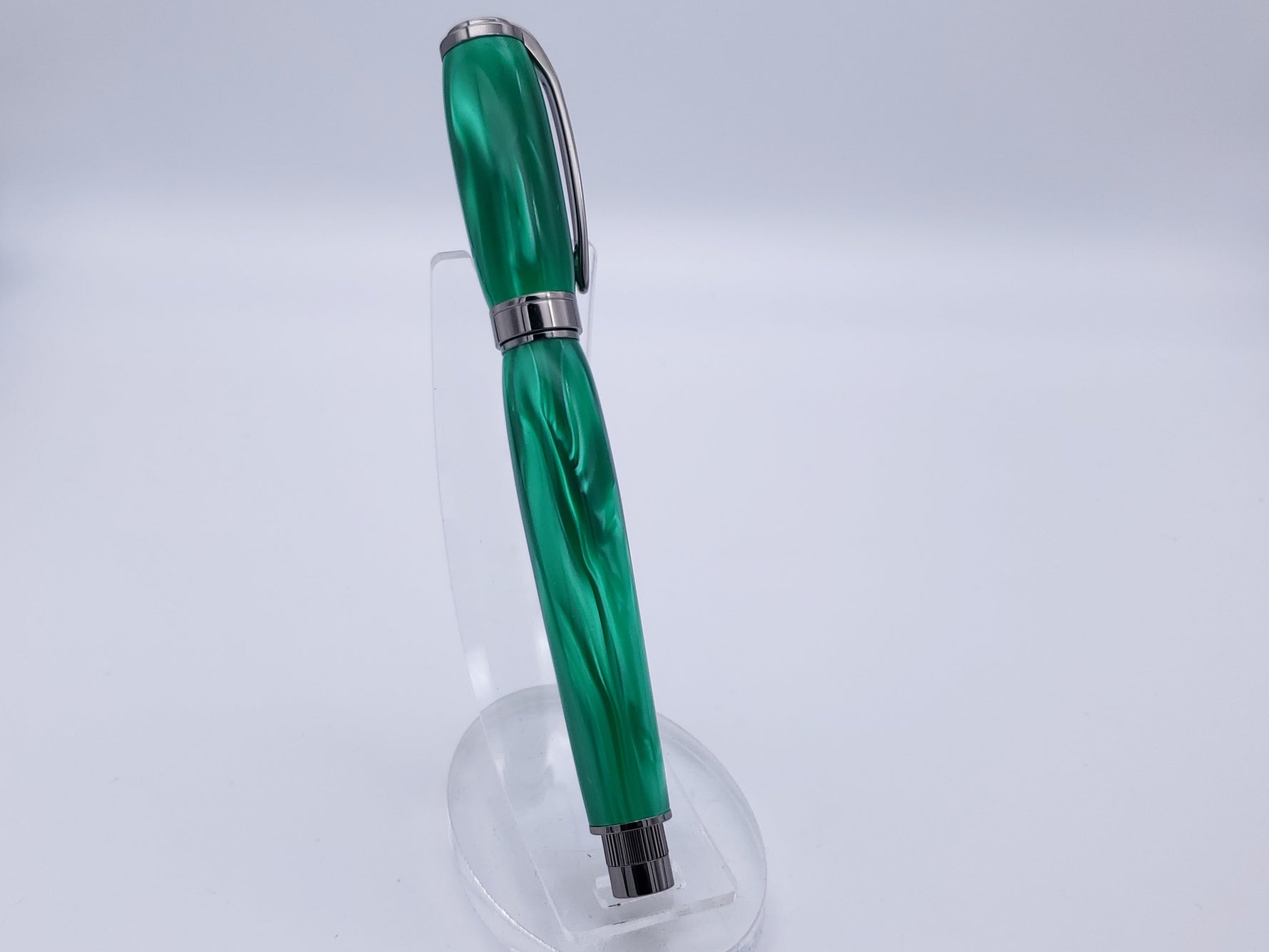 Green Shimmer Fountain Pen with Magnetic Cap image 3