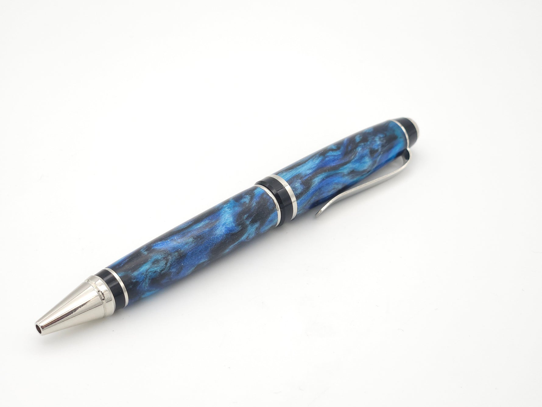 Smoke on the Water DiamondCast Cigar Ballpoint Pen in Rhodium Finish image 3