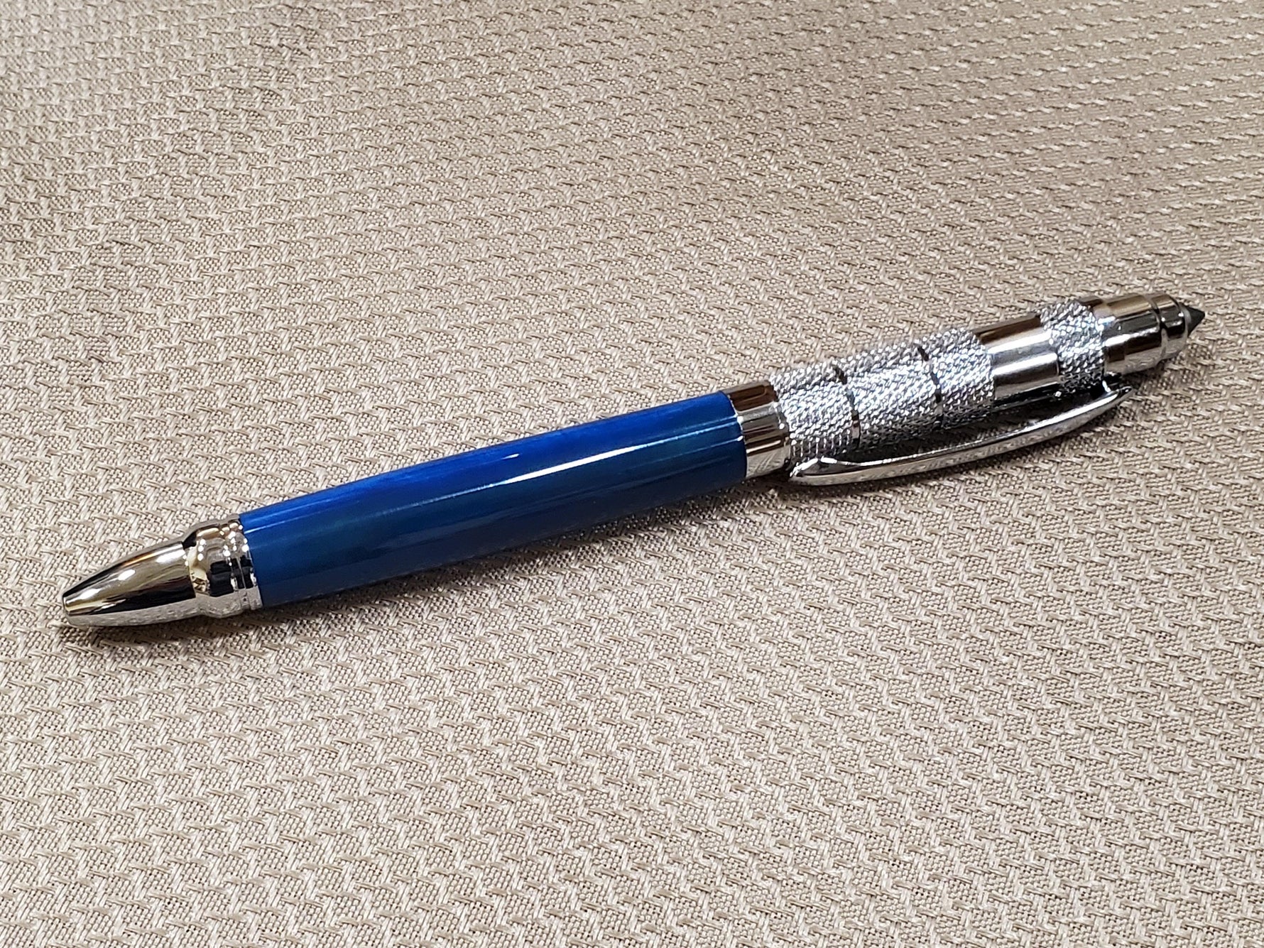 Tactical EDC Ballpoint Pen with Glass Breaker image 5
